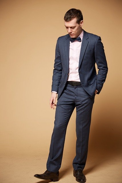 suit-4271440_640