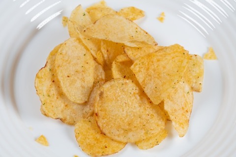 いろんなポテトチップスを食べてきたけど1番美味いのはやっぱりプリングルス