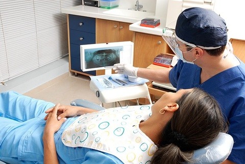 dentist-g3f3e2ca5f_640