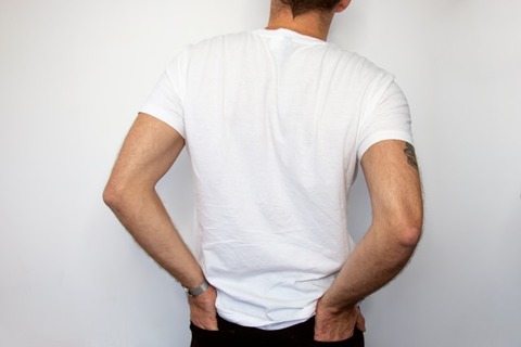 Tシャツの中にインナーはありか無しか？ 	