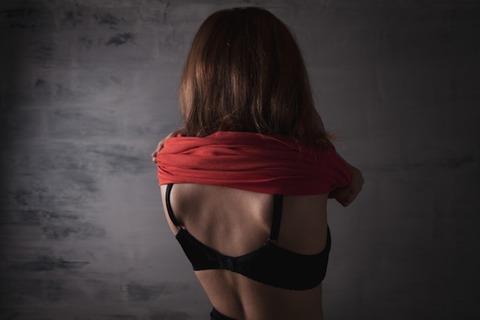 【画像】ブラジャーを毎回洗わない人が実は3割も!? 議論を呼ぶ「ブラ洗濯キャンセル界隈」
