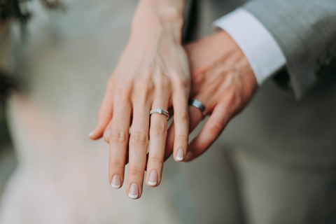 一生結婚できない　男28.3％、女17.8％　男の3人に1人😢