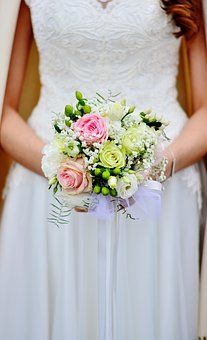 bridal-bouquet-3323903__340