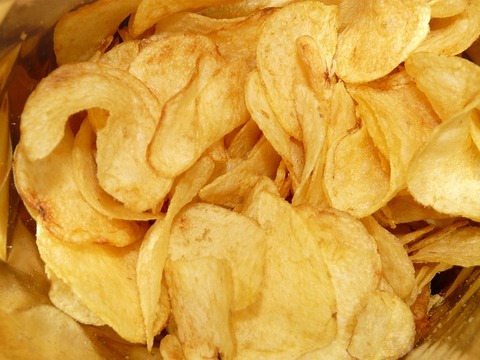 3大過大評価お菓子　柿の種、パイの実