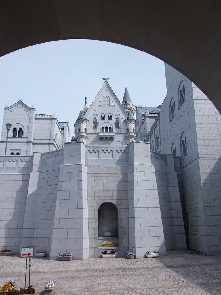 キャンピングカー 「レッツ号」 のブログ太陽公園「城エリア」