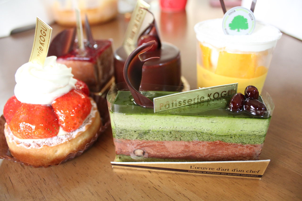 母の日は観音寺 Kogu のケーキ うろうろうろこ もーっとうろうろ
