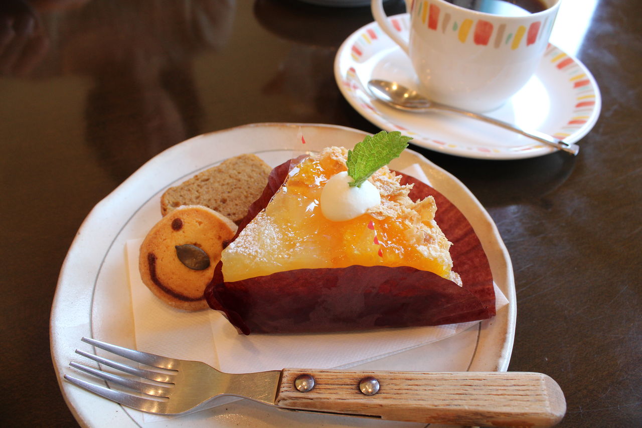 宇多津 リンドン でパフェとケーキ うろうろうろこ もーっとうろうろ 宇多津 リンドン でパフェとケーキ うろうろうろこ もーっとうろうろ