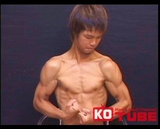 【KO surprise!】スリ筋サッカー青年!初めての男にビンビンMAX-1