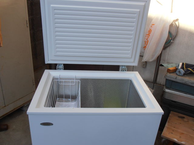 今度は 釣りエサ用 冷凍庫150l マイボート釣りのブログ 今度は 釣りエサ用 冷凍庫150l マイボート釣りのブログ