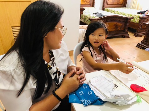 LINE_ALBUM_ESL Last day 修了式_231012_8