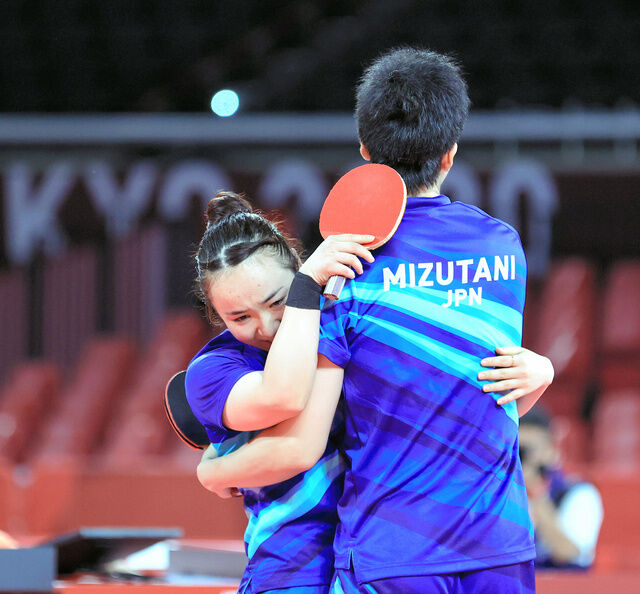 卓球 水谷隼 伊藤美誠組 決勝進出で銀メダル以上が確定 混合ダブルス ボントロちゃんねる 卓球 水谷隼 伊藤美誠組 決勝進出で銀メダル以上が確定 混合ダブルス ボントロちゃんねる