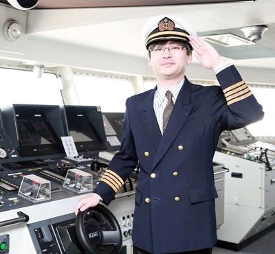 郷田王将(4)