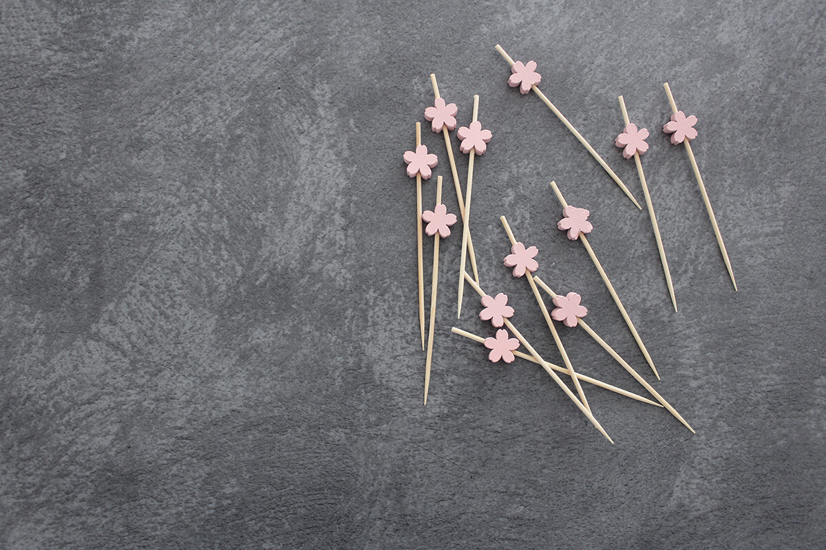 簡単に春らしさを演出できる セリアとキャンドゥの桜グッズを使ったお花見弁当 Lovehome 収納 インテリア Powered By ライブドアブログ