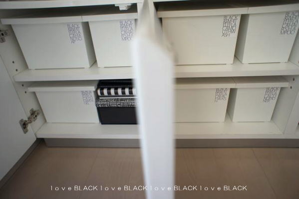 白い蓋つき収納ボックス ファボーレヌーヴォでスッキリ整理 自作の白黒タイポラベル Lovehome 収納 インテリア Powered By ライブドアブログ