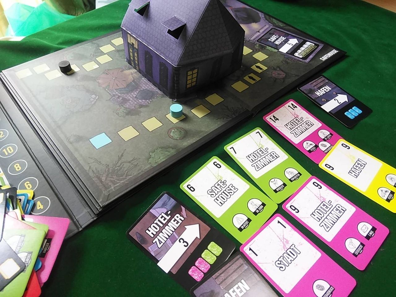 【未使用：ボードゲーム】セーフハウス セーフハウス レビュー評価など5件（Sebastian Fitzek Safehouse