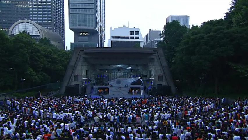 NAKED FEELS LIVE UNIVERSE 2006 summer x naked-feels-live-universe-2006-summer-x
