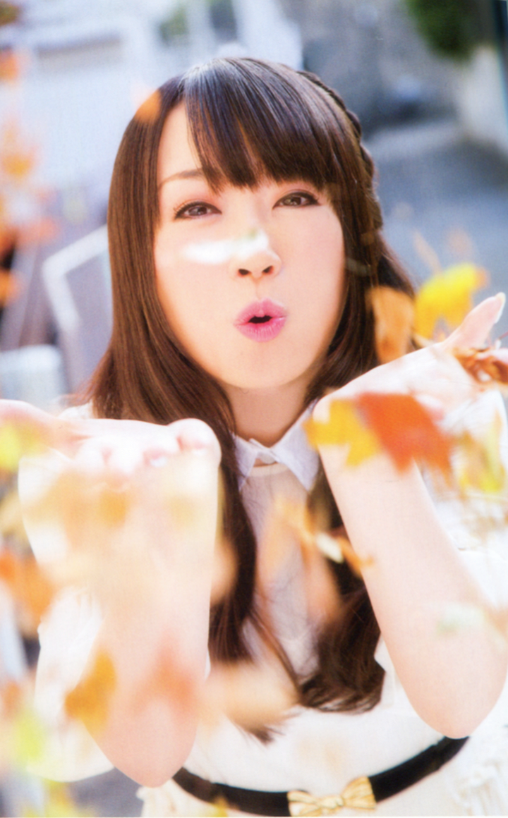 奈々さんのスマホ壁紙 その2 ラブミュウx水樹奈々画像