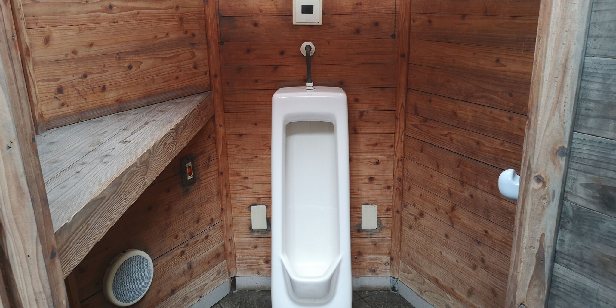 Love Toiletのトイレ探索