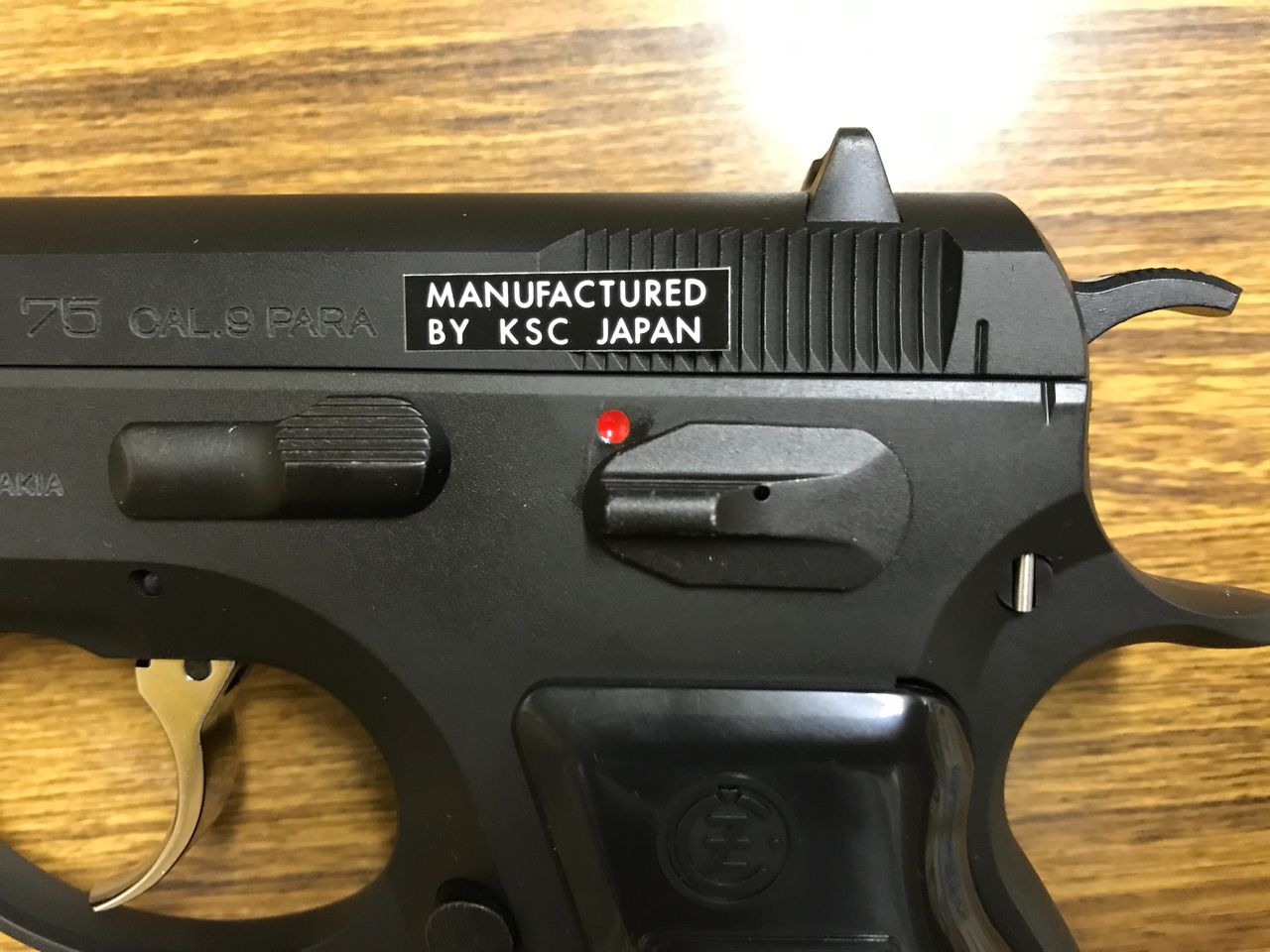 エアガンレビュー Ksc Cz75 1st Version Gbb Bravo1は自重で落下します