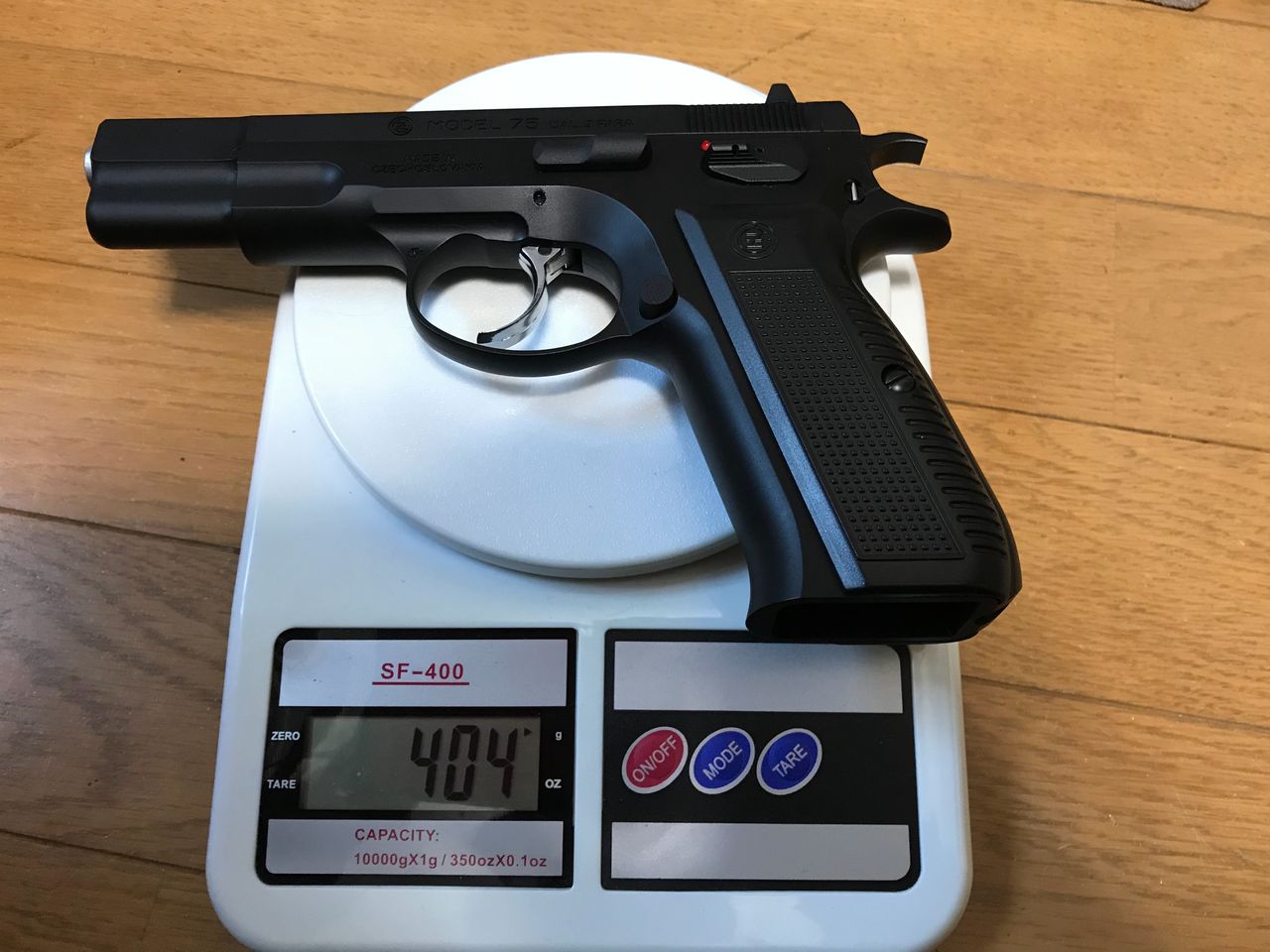 エアガンレビュー】CARBN8 CZ75 2nd Version CO2-GBB : Bravo1は自重で