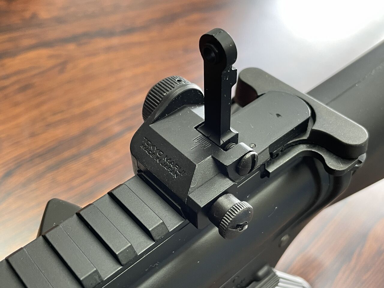 エアガンレビュー】東京マルイ M4 CRW HC* : Bravo1は自重で落下