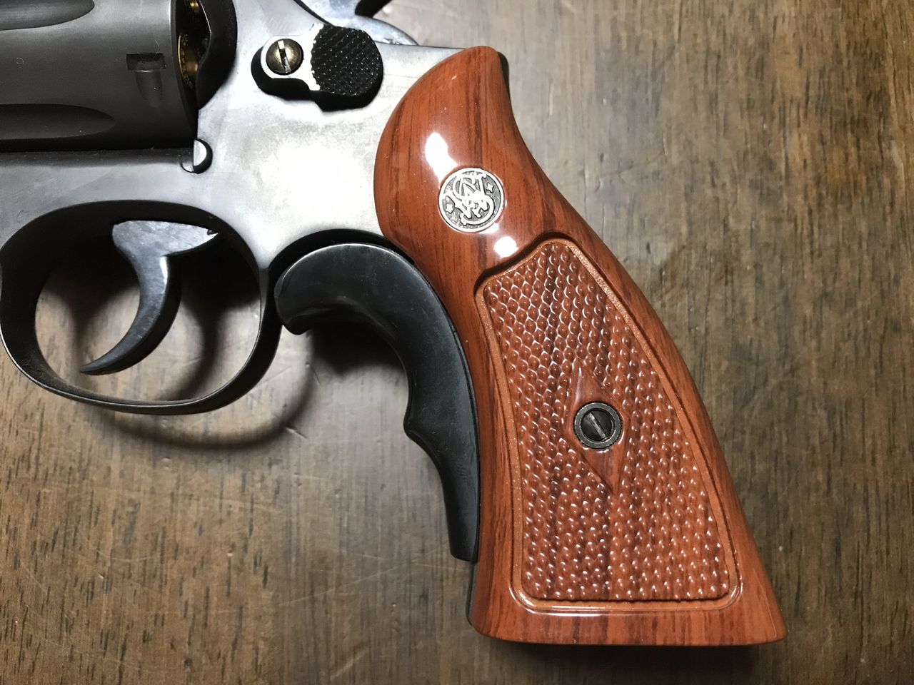 久しぶりにモデルガン買った！ ～コクサイ M10 : Bravo1は自重で落下します