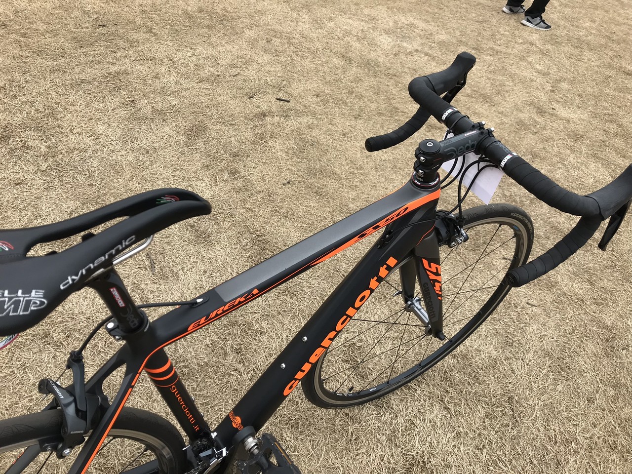 試乗レビュー】Guerciotti EUREKA SX50 : 電子仕掛けのリンゴ 試乗レビュー】Guerciotti EUREKA SX50 : 電子仕掛けのリンゴ