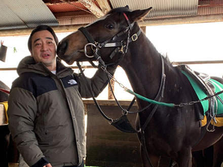 ジャンポケ斉藤の愛馬“オマタセシマシタ”が笠松で初勝利
