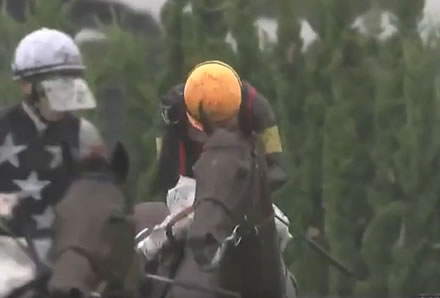 京都メイン勝ちで角田大河ガッツポーズ！栗東調教助手「今日くらいは我慢せぇよ」wwww