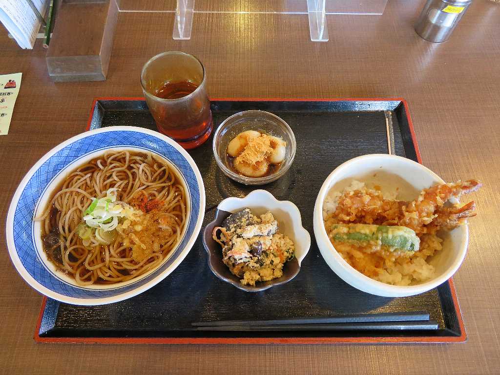 竜そば レディースシニアセット（そば忠 50号店） : 渓流釣りと食べ歩き桐生