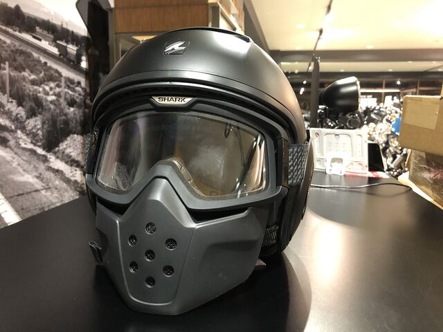 Sharkヘルメット デイリーブログ