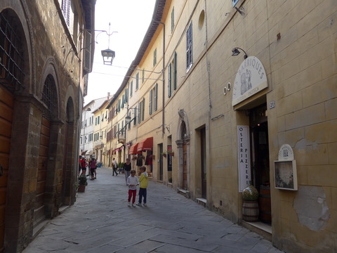 P1420891