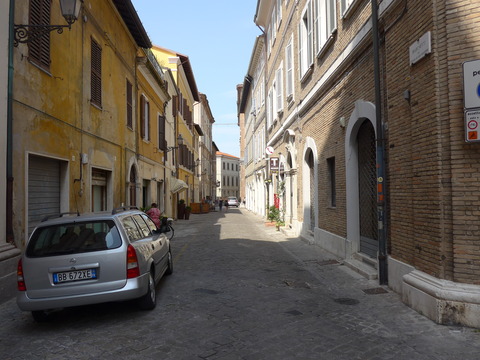 P1670948