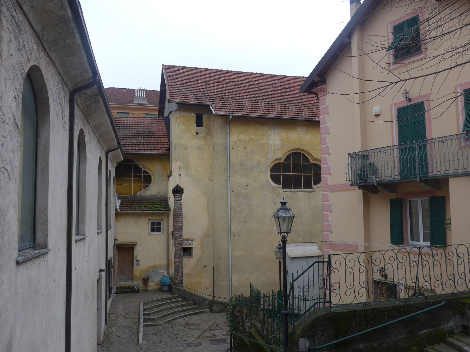 P1890842