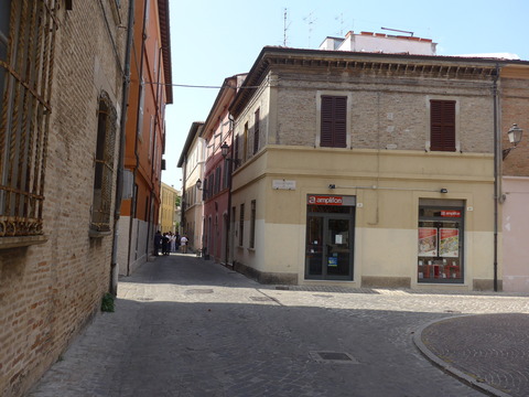 P1670885