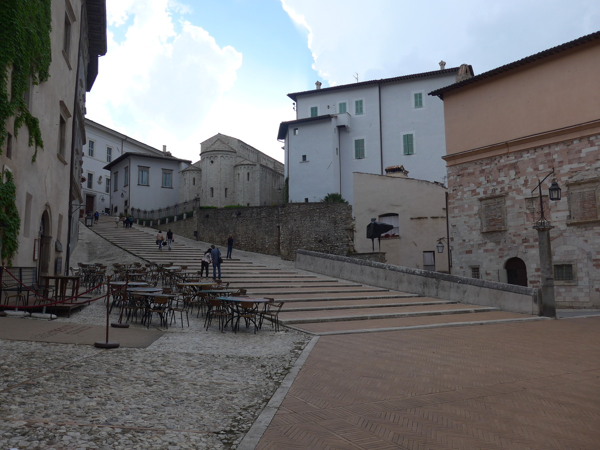 P1690564