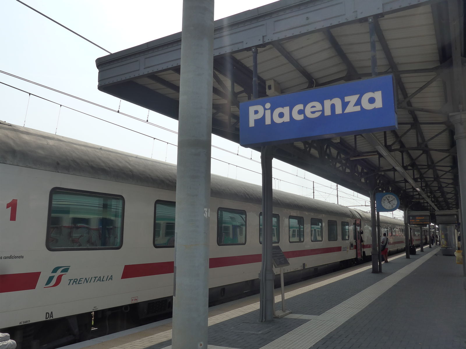 P2850140