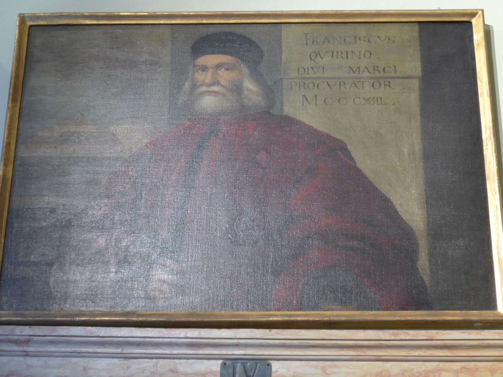 P2490617