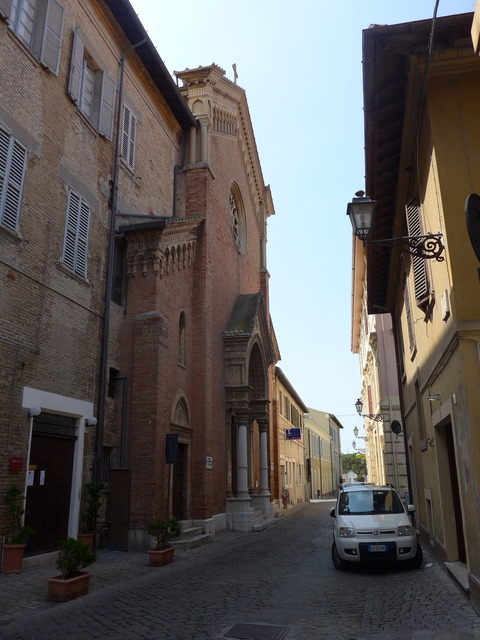 P1670894