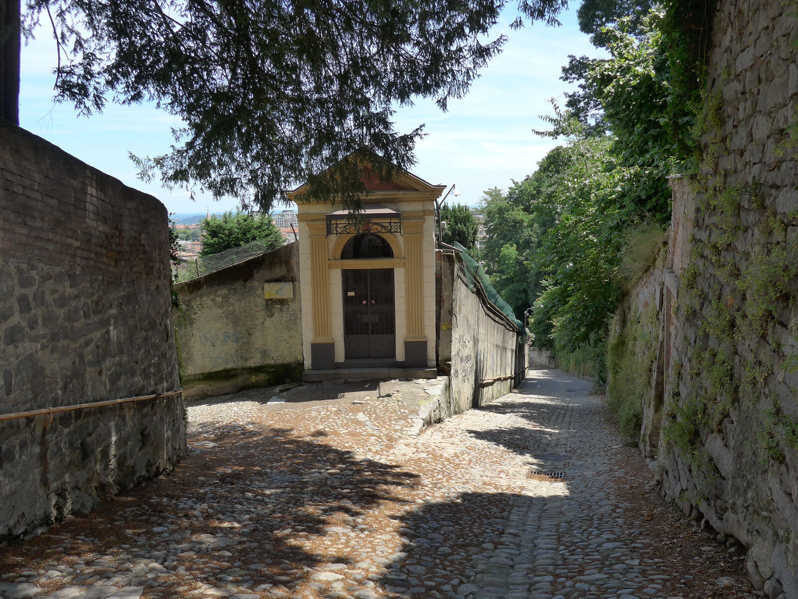 P1340854