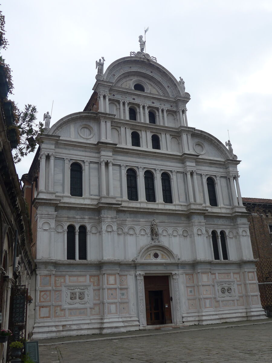 P1980831