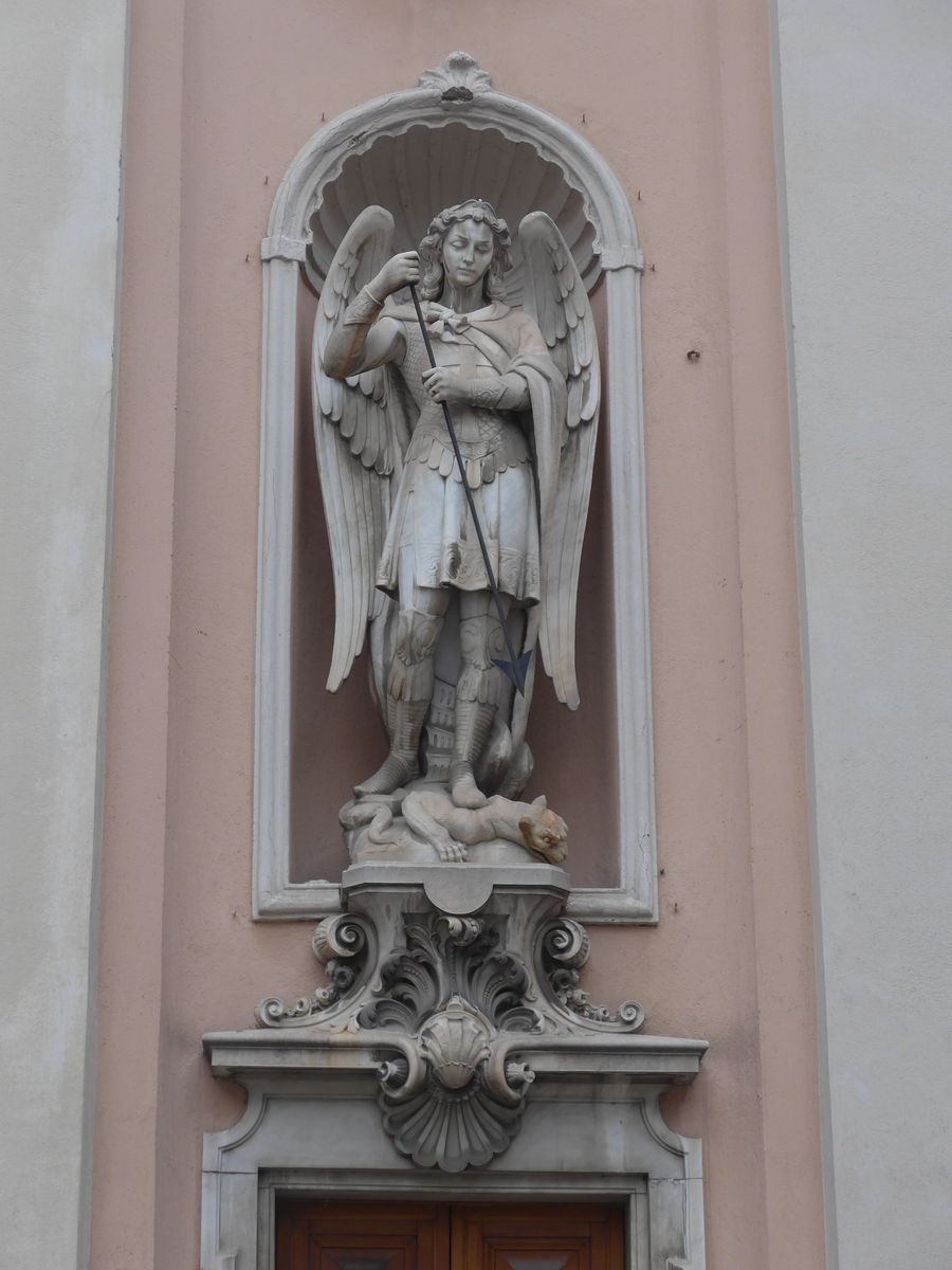 P1890641