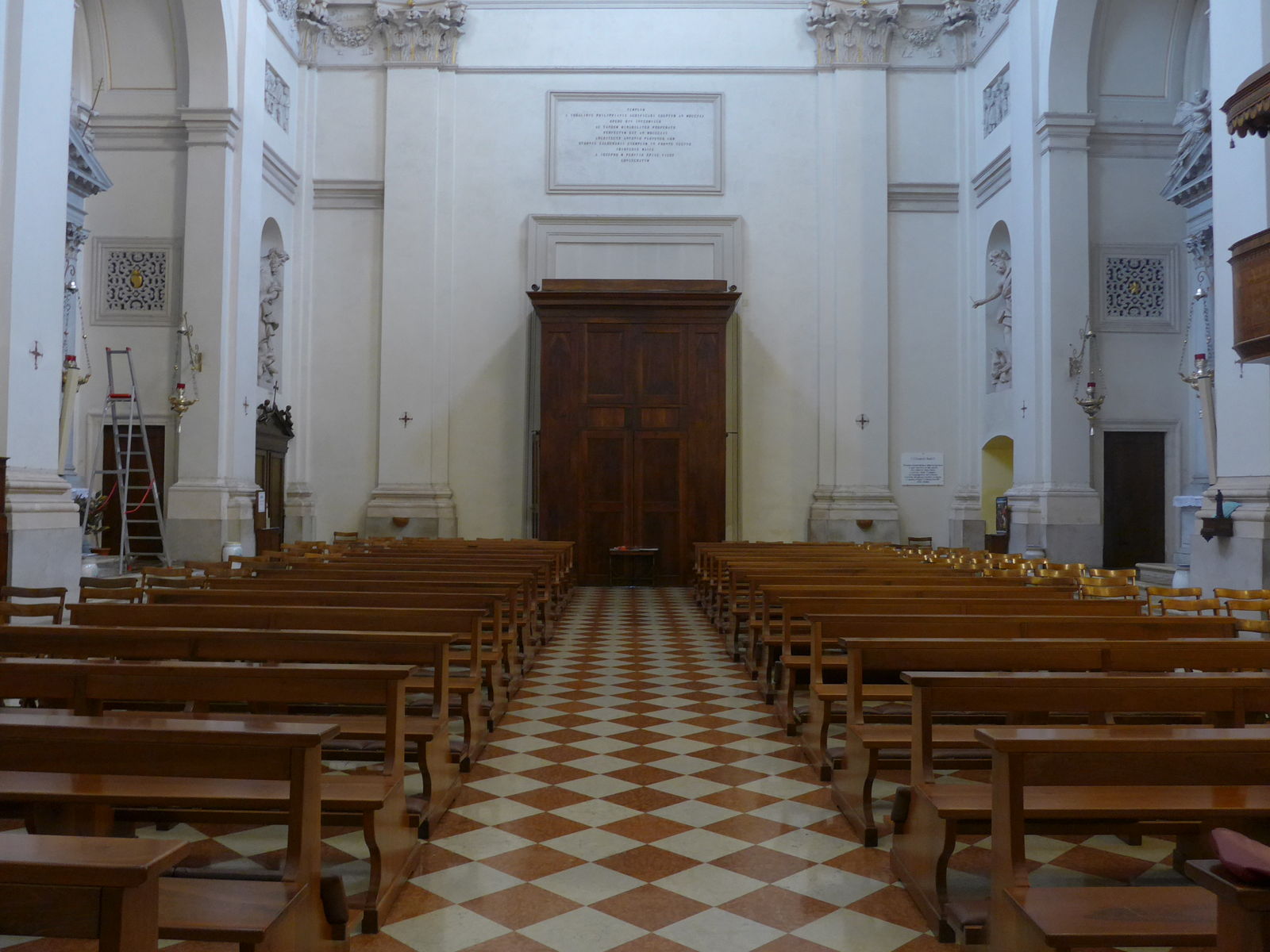 P1930985