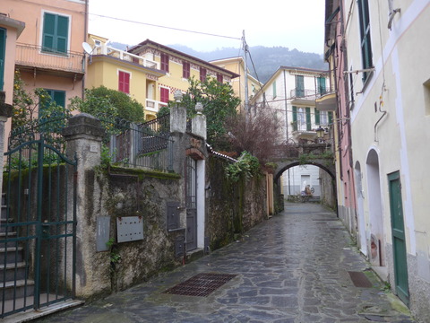 P1870355