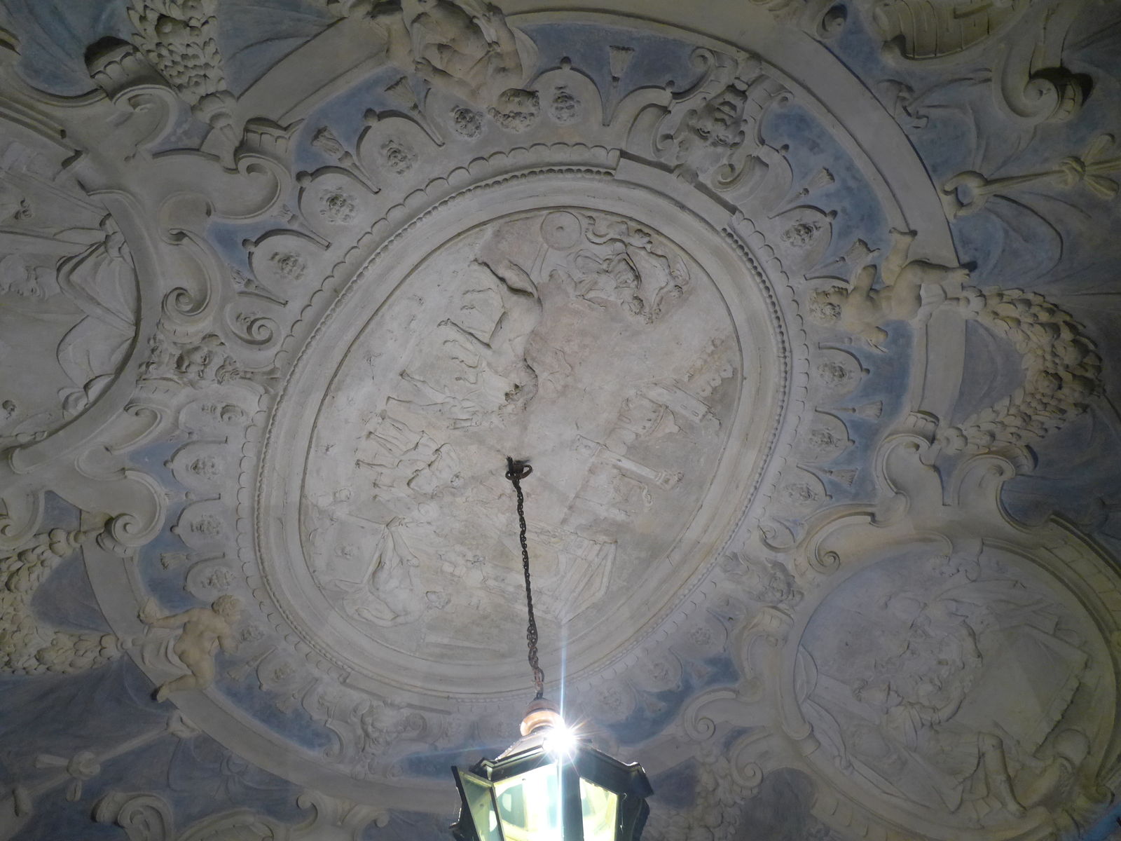 P1880693