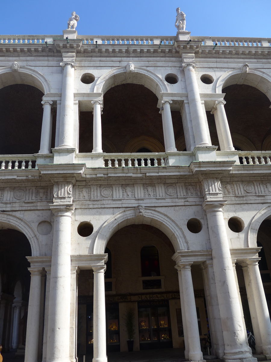 P1940167