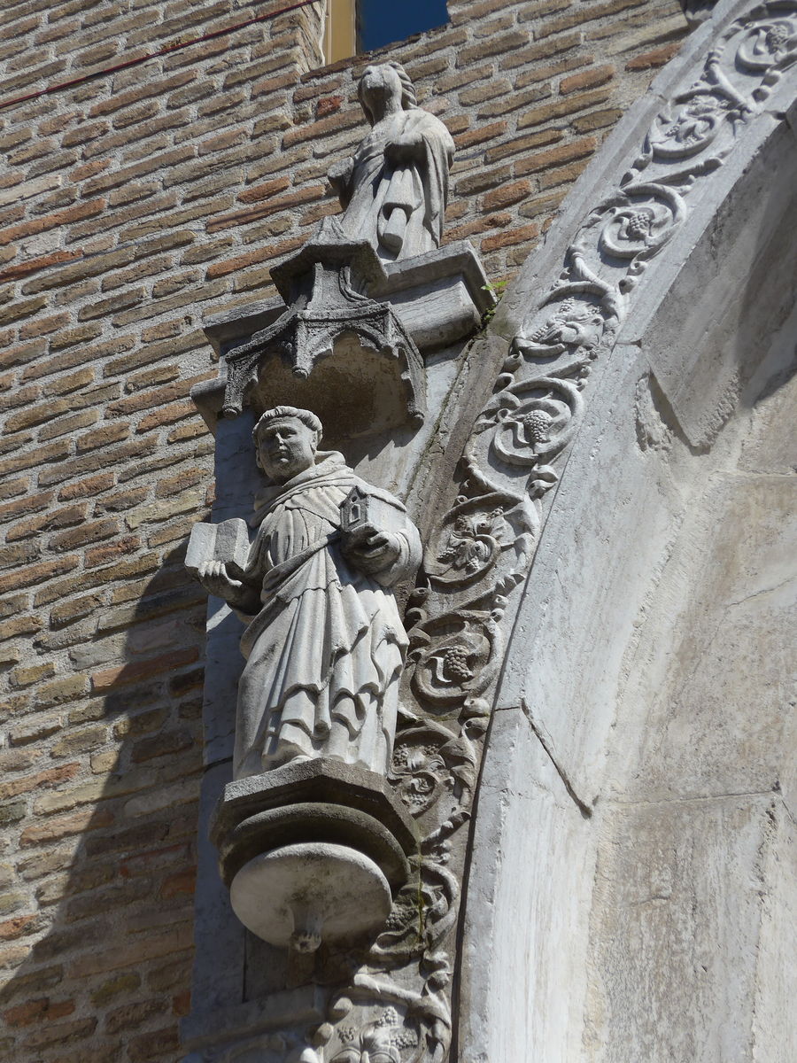 P2070468