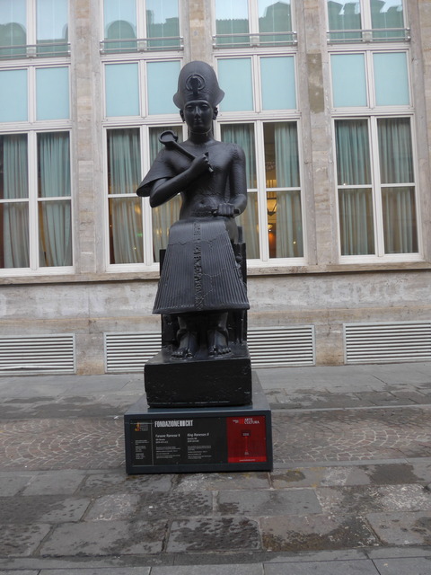 P1900760