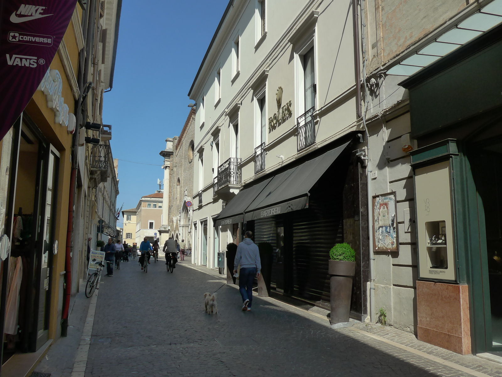 P2070460