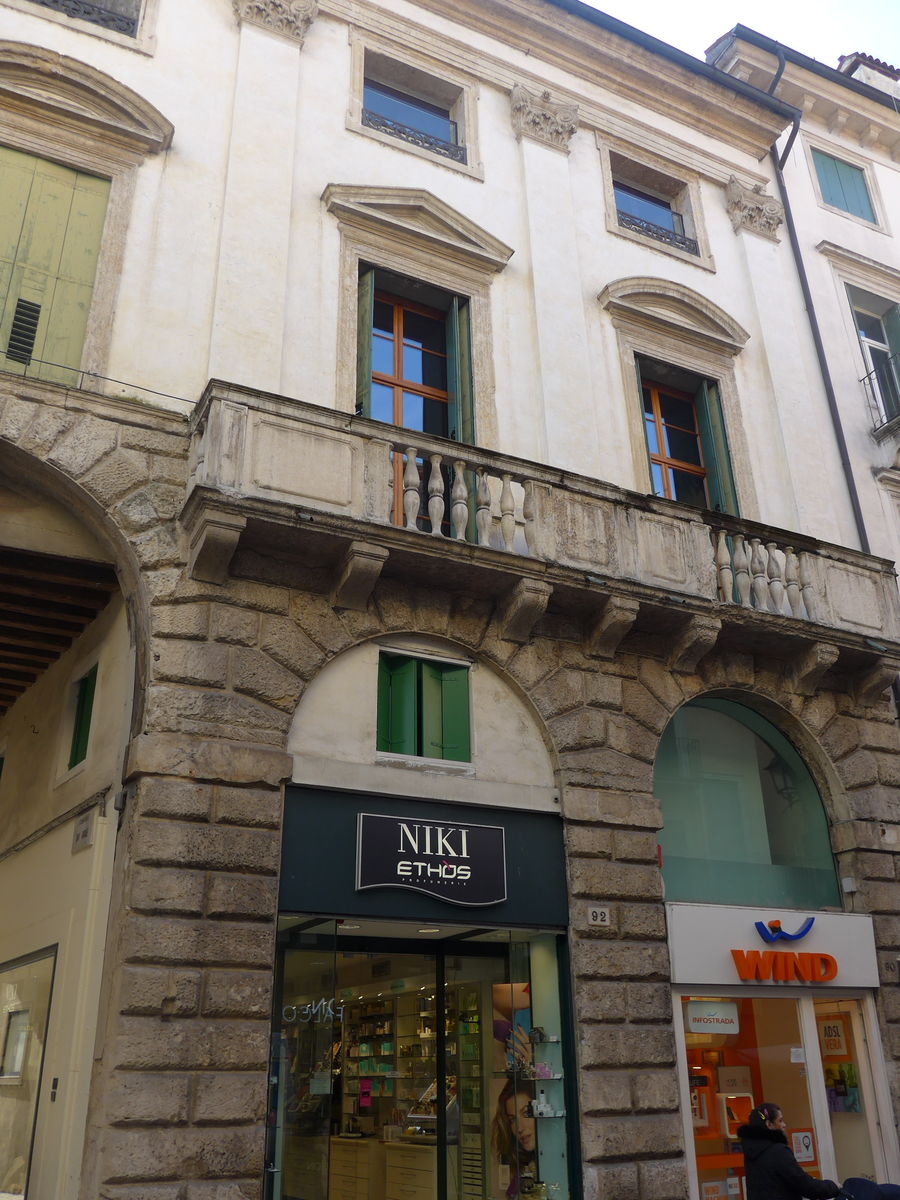 P1940012